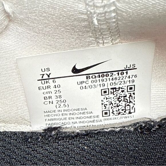 Nike React Presto Running Shoes White Blue Pink BQ4002-101 Size 7Y /  Women 8.5 - Picture 7 of 7